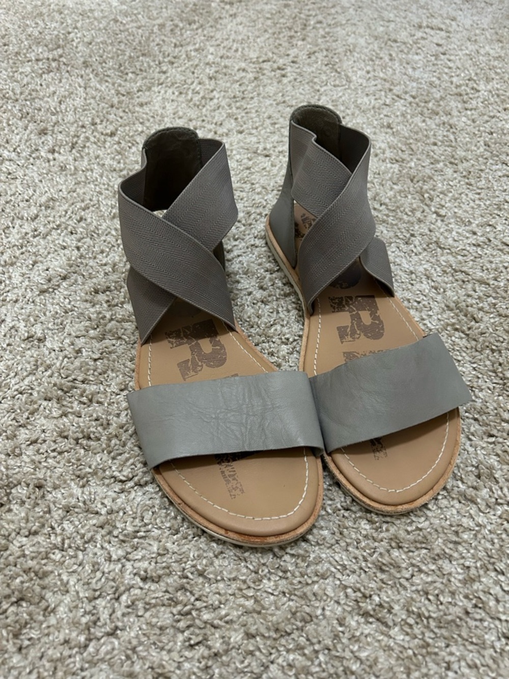 Sorel Ella ll Crisscross Sandals